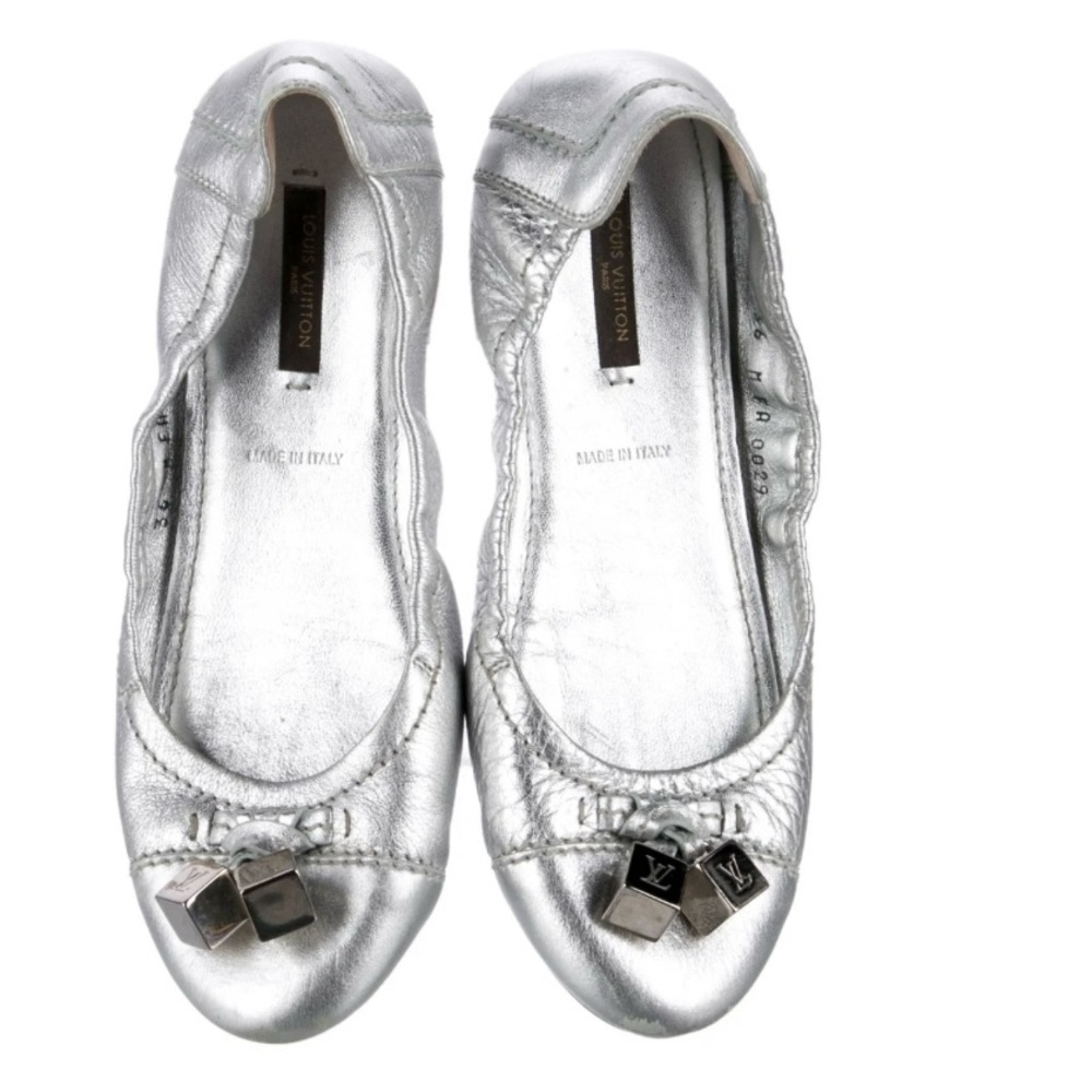 Louis Vuitton Silver Leather Ballet Flats Size 36